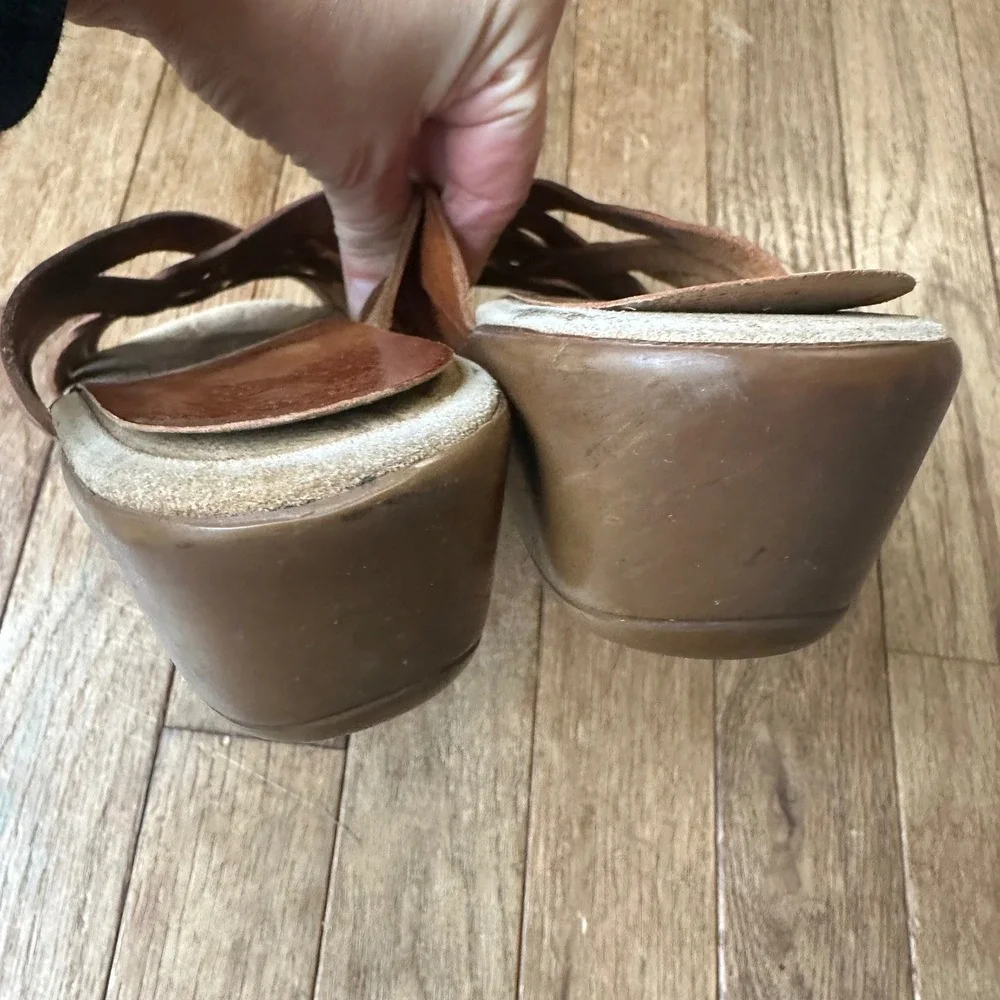 Vintage 80s Bass Sunjuns Women's Brown Leather Woven Wedge Slide‎ Sandals 7.5